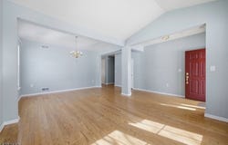 56 Kensington Cir, White Twp., NJ 07823-1700