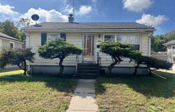 1650 171st Place, Hammond, IN 46324