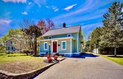 33 Lill Avenue, Newton, MA 02465