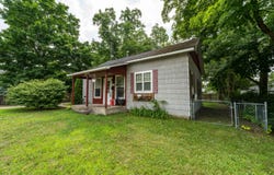 305 W Saint Marys Street, Decatur, MI 49045