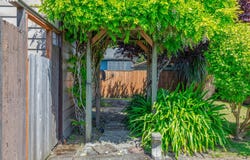 2925 KNOTT TER, Coos Bay, OR 97420