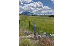 1180 East River Road, Pray, MT 59065