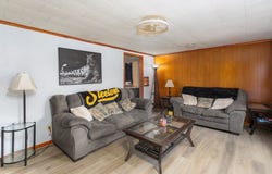 1051 Bibich Ct, Crestline, OH 44827