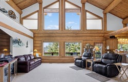 89112 Skyhigh Dr, Springfield, OR 97477