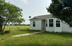 177 LCR 613 Road, Groesbeck, TX 76642