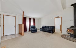 18153 COUNTRY VILLAGE DR, Oregon City, OR 97045