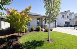 1571 SE Barberry Av, Dallas, OR 97338