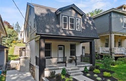 241 S Starr Ave, Avalon, PA 15202
