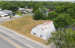 400 W North Street, Louise, TX 77455