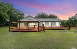 4308 Floridatown Rd, Pace, FL 32571