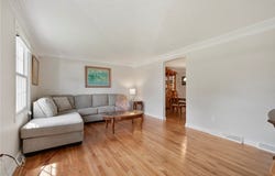 764 Donegal Dr, Bethel Park, PA 15102