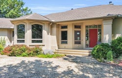 401 M County Road 2425 N, Mahomet, IL 61853