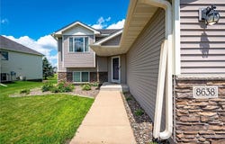 8638 Preserve Boulevard N, Chisago City, MN 55013
