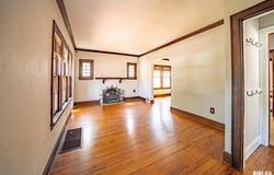 418 W LAWNDALE Avenue, Peoria, IL 61604