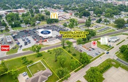 863 E McCord Street, Centralia, IL 62801