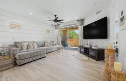 250 W QUEEN CREEK Road, Chandler, AZ 85248