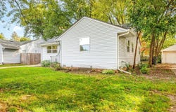 921 STRATFORD AVE, ROCKFORD, IL 61107
