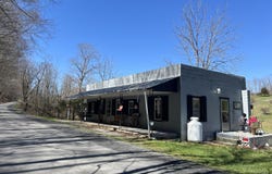 7844 Knobs Rd, Union, WV 24983