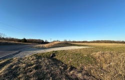 000 Hwy E, Norwood, MO 65717