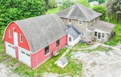 2311 E Glendora Road, Buchanan, MI 49107
