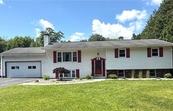 9 Homestead Road W, Kirkland, NY 13323