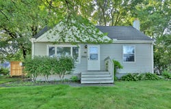 2966 Louisiana Avenue N, Crystal, MN 55427
