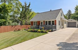 1432 Eastlawn Road SE, Grand Rapids, MI 49506