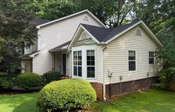 1035 Towne Manor, Kennesaw, GA 30144