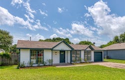 4817 Springsong Lane, Arlington, TX 76017