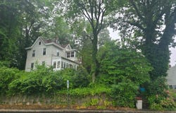 274 Kingsland St, Nutley Twp., NJ 07110-1141