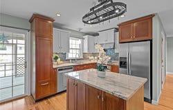 6 Grove Avenue, Warren, RI 02885