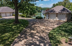 2928 Lakewood Drive, Vandalia, IL 62471