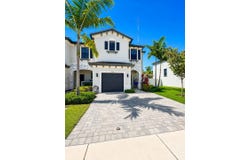 424 NW 203RD Terrace, Miami Gardens, FL 33169