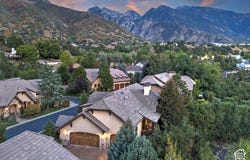 8778 S FALCON HEIGHTS Ln, Sandy, UT 84093