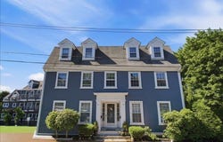 53 Front St, Beverly, MA 01915