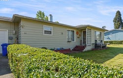 311 SE GRAPE Ave, Winston, OR 97496