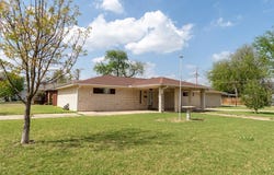 515 W Tennessee Avenue, Pauls Valley, OK 73075