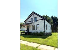 115 W 4TH Street, MANAWA, WI 54949