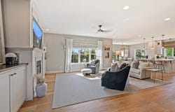 2040 Cedar Hill Ave. SE, Dyersville, IA 52040