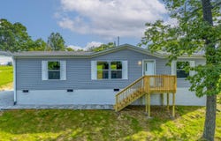 1826 Loop Road, LaFollette, TN 37766
