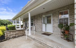39 Sarah Lane, Howell, NJ 07731