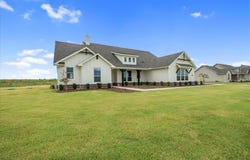 1650 County Road 200, Valley View, TX 76272