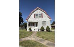 702 University Street, Donnellson, IA 52625