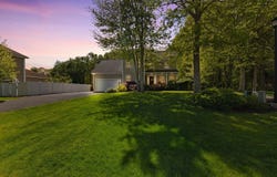 90 Sutherland Dr, Somerset, MA 02726