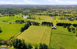 38593 DAYMONT Lane, WATERFORD, VA 20197