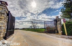 0 Oak Hills Drive, Burlington, IA 52601