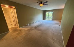 8 Loudon Drive, Fishkill, NY 12524