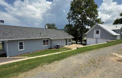 209 Mcarthur St, Galax, VA 24333