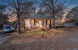 210 Westwood Circle, Selmer, TN 38375