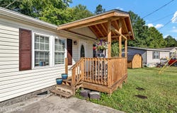 125 Loggers Lane, Clinton, TN 37716